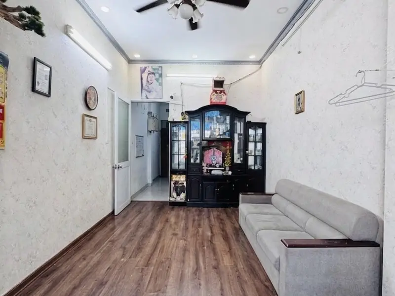 Nhà đẹp hẻm rộng trung tâm Quận 10, sẵn kinh doanh... Bán nhà riêng tại Diên Hồng, Hồ Chí Minh 01
