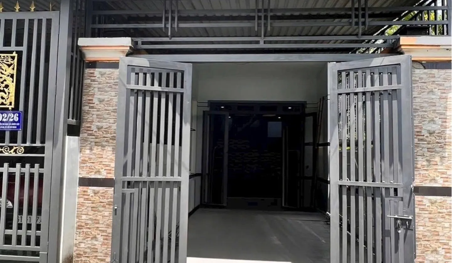 Nhà 2 tầng 86.5m2 gần ngã tư Chiêu Liêu, Dĩ An, giá 4.8 tỷ... Bán nhà riêng tại Dĩ An, Hồ Chí Minh 01