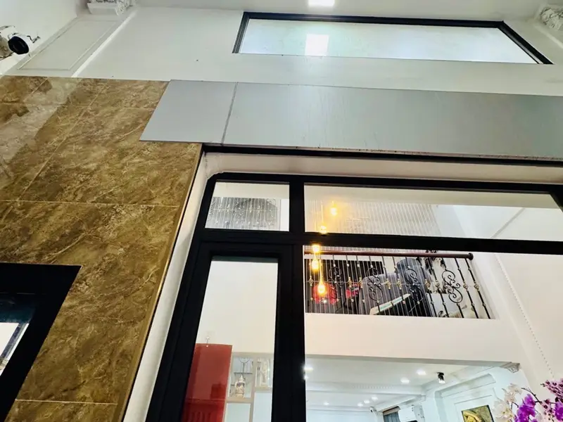 Nhà TT Đống Đa 6 TẦNG – 6 NGỦ - ĐẸP NHƯ MỚI - NGÕ NÔNG – Ô TÔ VF3 ĐỖ GẦN CỬA... Bán nhà riêng tại Đống Đa, Hà Nội 01