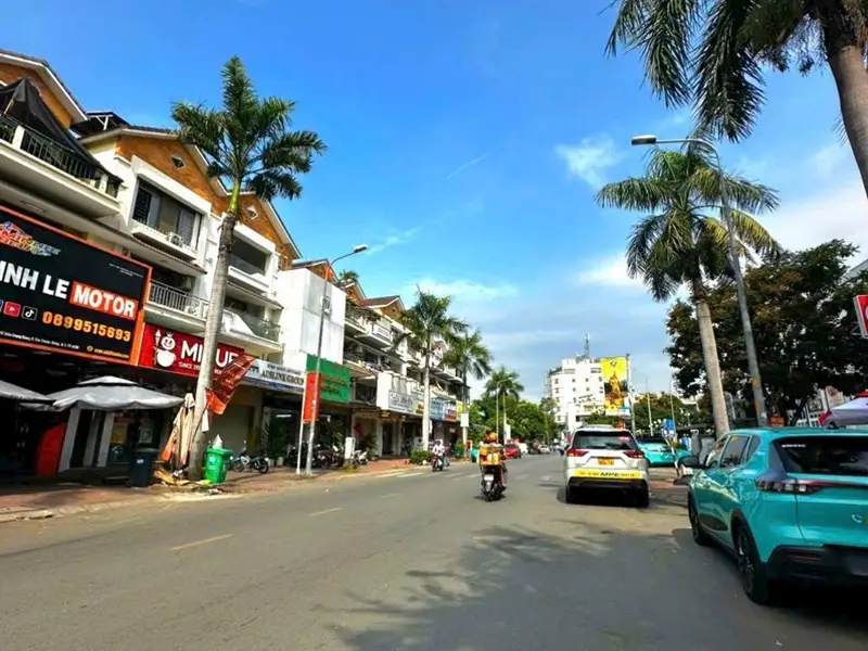 Nhà Mặt Phố 5 Tầng Hiện Đại, KDC Nam Long. 110m2, ngang 5m, 6 phòng, nội thất cao cấp.... Bán nhà mặt phố tại Tân Thuận, Hồ Chí Minh 01