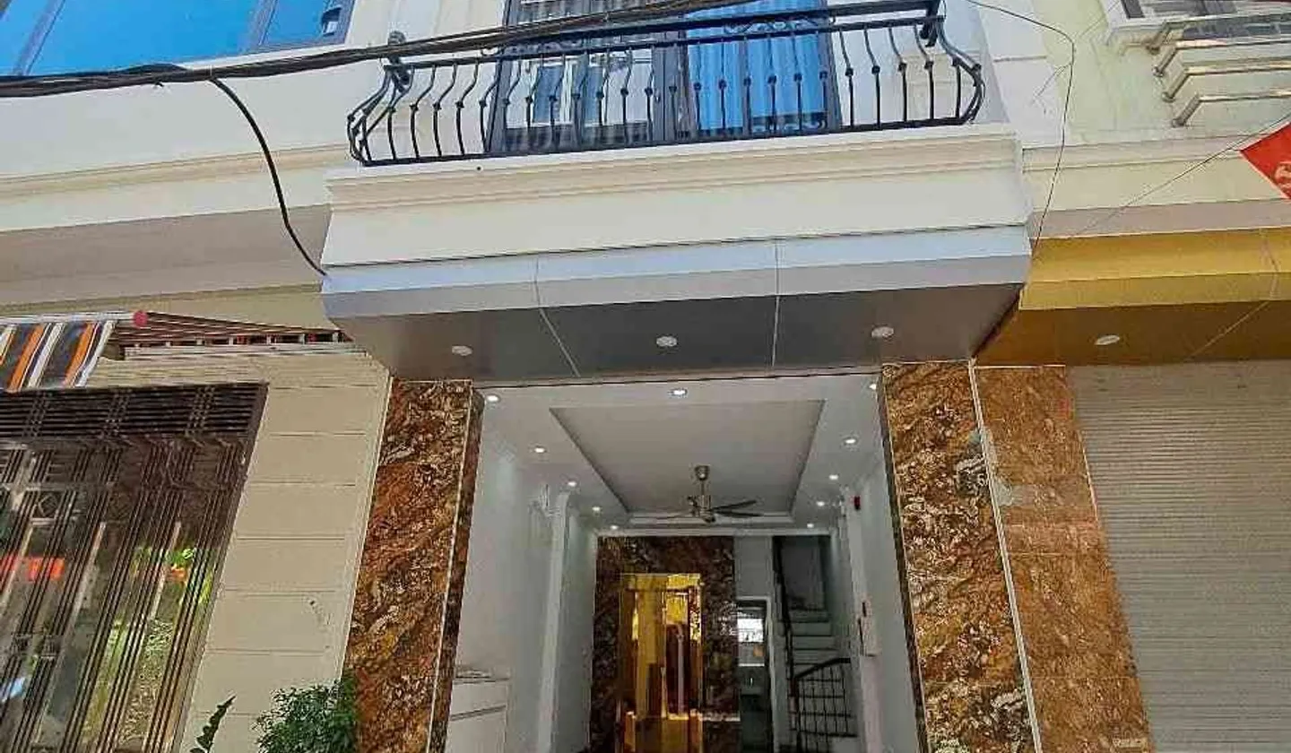 Nhà mặt phố Huỳnh Thúc Kháng, tiện kinh doanh thang máy sang chảnh... Bán nhà mặt phố tại Hà Đông, Hà Nội 01