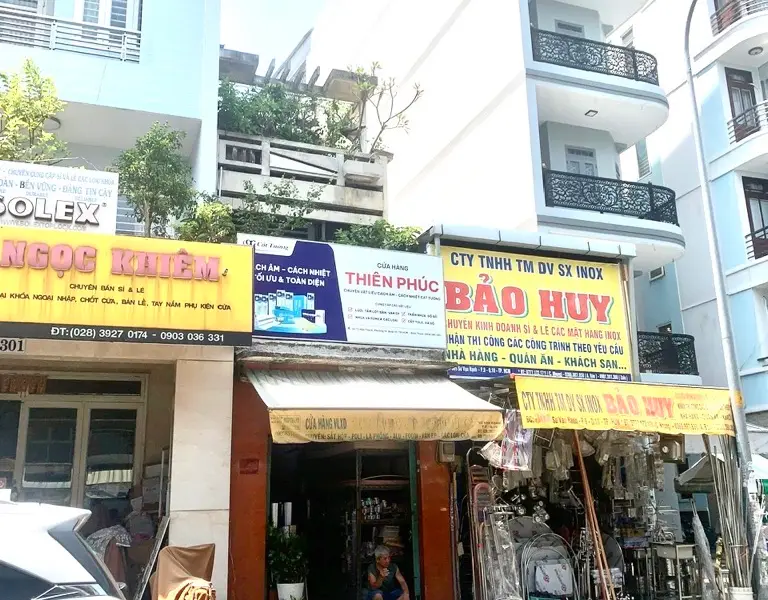 Nhà mặt phố Quận 10 rộng rãi – Đón đầu cơ hội kinh doanh sầm uất... Bán nhà mặt phố tại Hòa Hưng, Hồ Chí Minh 01