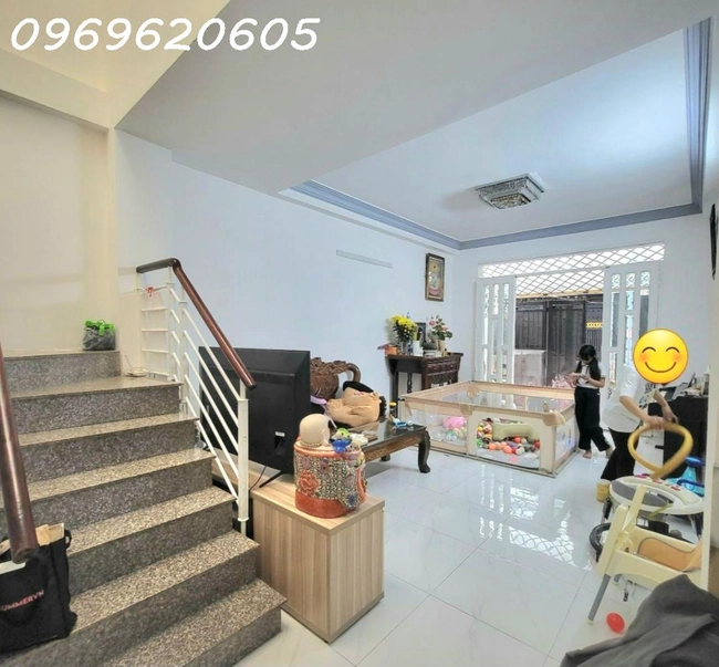 Bán Nhà Quận 7, nhà MỚI Ở NGAY, ngang lớn 5m, giá chỉ nhỉnh 3 tỷ tại Hồ Chí Minh 01