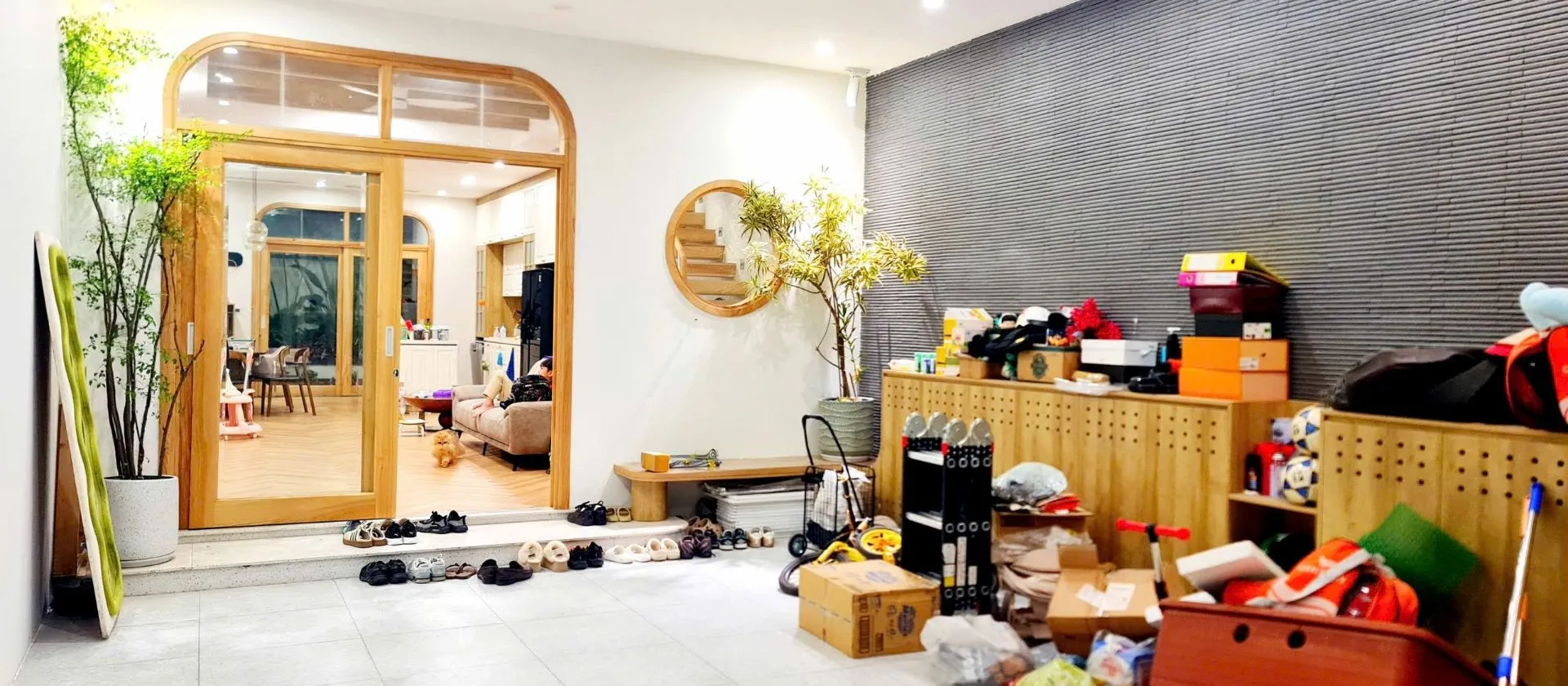 🏡 Diện tích 104m² - MT 5.3m - Vỉa hè kinh doanh -
TẠI PHÚC LỢI - LONG BIÊN cũ... Bán nhà riêng tại Phúc Lợi, Hà Nội 01