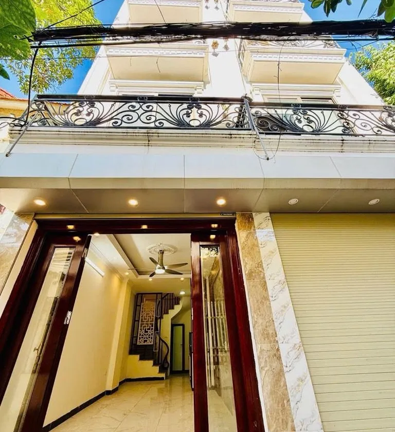 Nhà Đẹp 5 Tầng Full Nội Thất Bát Khối - Ô Tô Đỗ Cửa, Giá Tốt... Bán nhà riêng tại Long Biên, Hà Nội 01