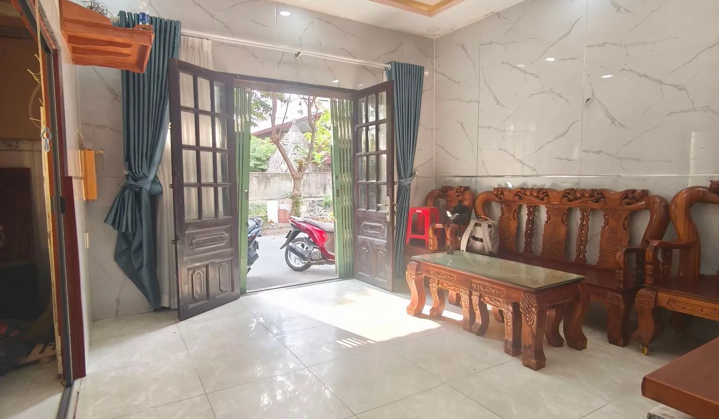 Nhà 2 tầng sẵn nội thất, mặt tiền kinh doanh sầm uất... Bán nhà mặt phố tại An Phú Đông, Hồ Chí Minh 01