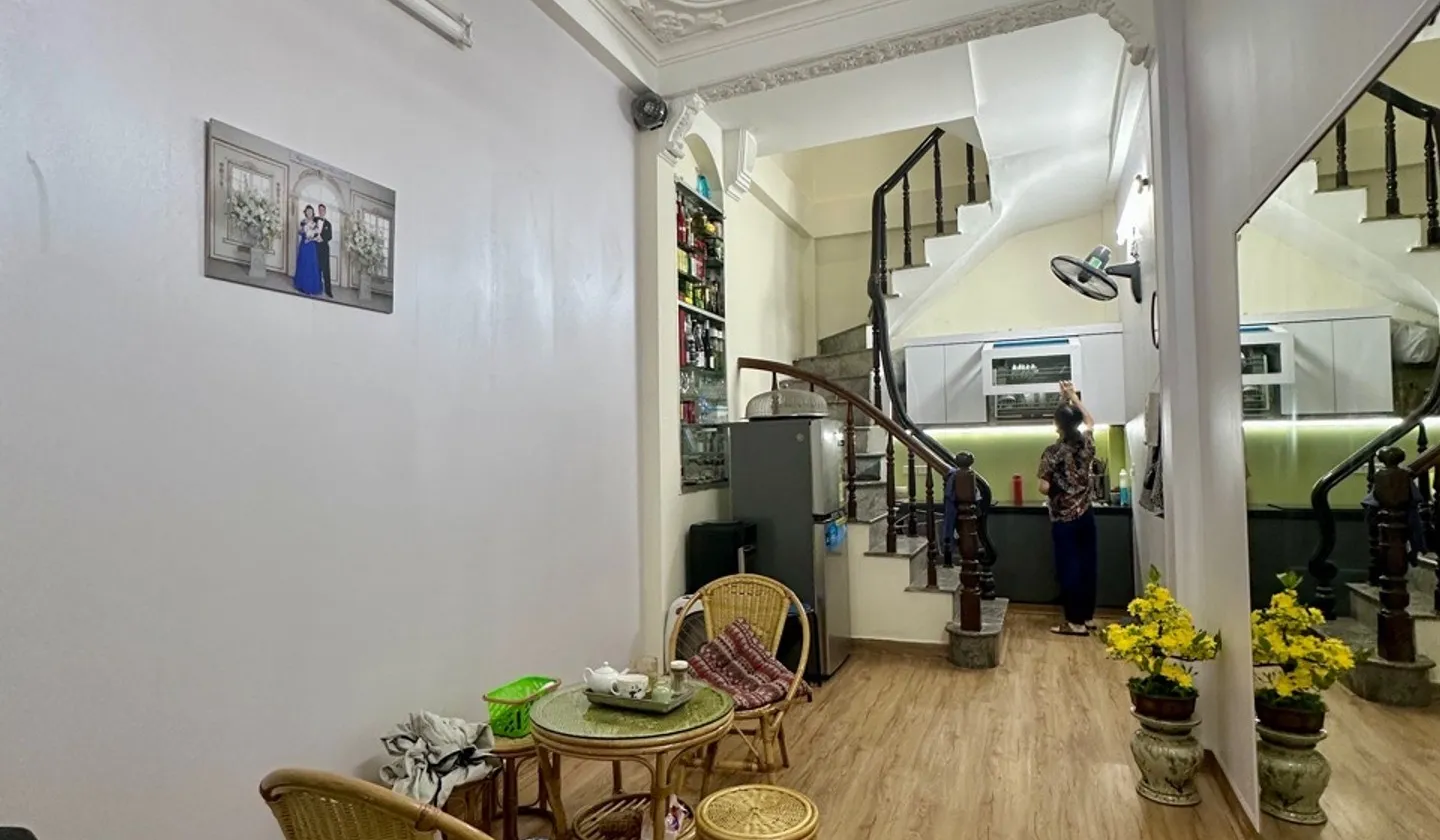 Bán nhà 4 tầng ngõ thông, gần phố Dương Văn Bé, giá tốt... Bán nhà riêng tại Vĩnh Tuy, Hà Nội 01