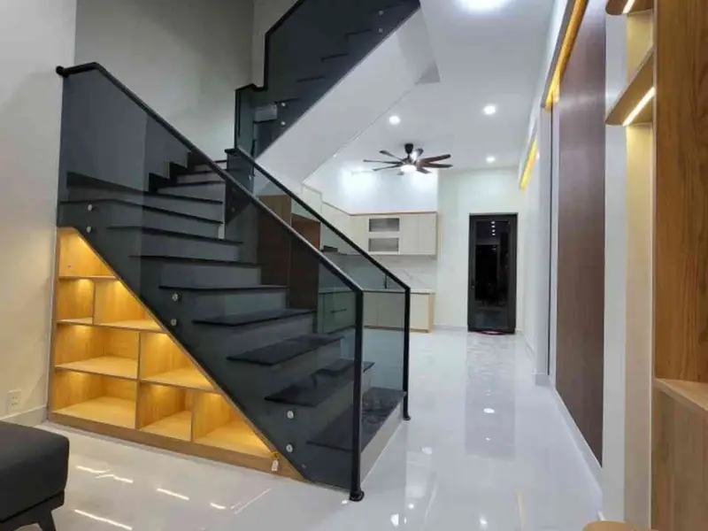 Nhà mới 3 tầng tiềm năng ven phố, sân vườn rộng rãi... Bán nhà mặt phố tại Tân Đông Hiệp, Hồ Chí Minh 01
