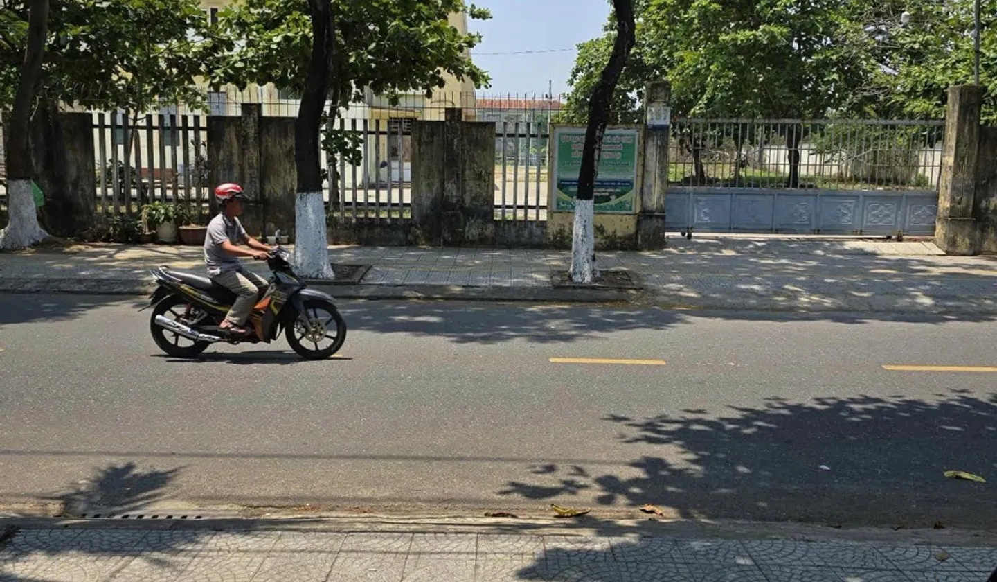 Cơ hội sở hữu nhà mặt tiền sầm uất gần biển Thanh Khê giá tốt... Bán nhà mặt phố tại Thanh Khê, Đà Nẵng 01