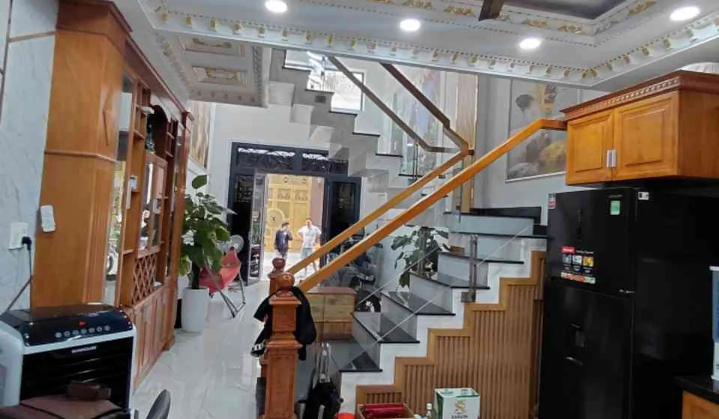 🍀Kết cấu : 1 trệt 1 lửng 2 lầu 2 sân thượng trước sau, có 4PN 4WC, Bếp, phòng Khách, phòng thờ ,... Bán nhà riêng tại Bình Hưng Hòa, Hồ Chí Minh 01