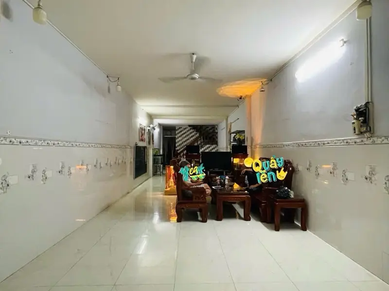 Nhà mặt phố 2 tầng hướng Bắc, 92.4m2 tại Tân Bình giá 12.1 tỷ... Bán nhà mặt phố tại Bảy Hiền, Hồ Chí Minh 01