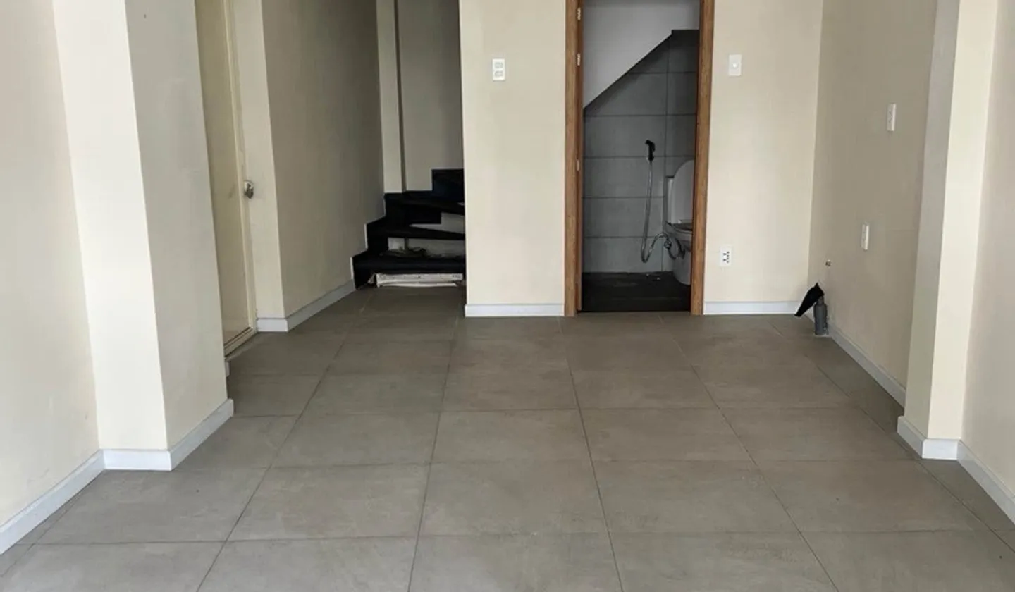 Nhà 3 tầng giá sốc gần Hoàng Sa - cực chất cho sống và làm việc... Bán nhà riêng tại Tân Định, Hồ Chí Minh 01