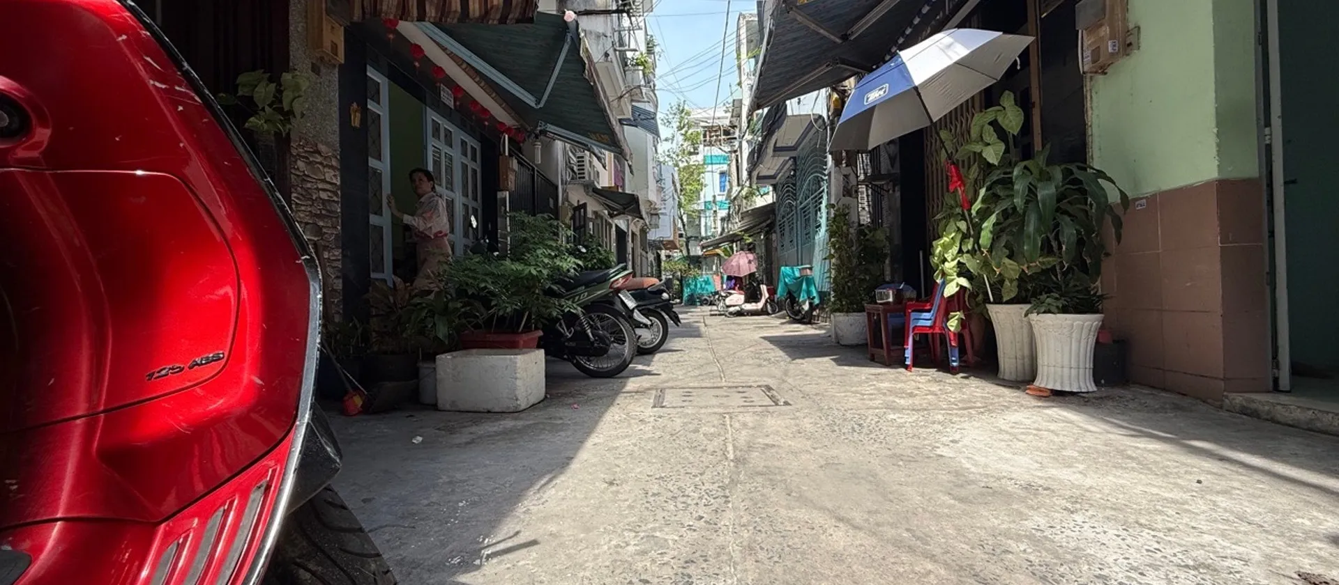 Kết cấu 5 tầng, đang có hơn 10 phòng cho thuê tháng 18tr. Nếu cho thuê nguyên căn là 25tr/tháng.
+... Bán nhà riêng tại Hòa Hưng, Hồ Chí Minh 01