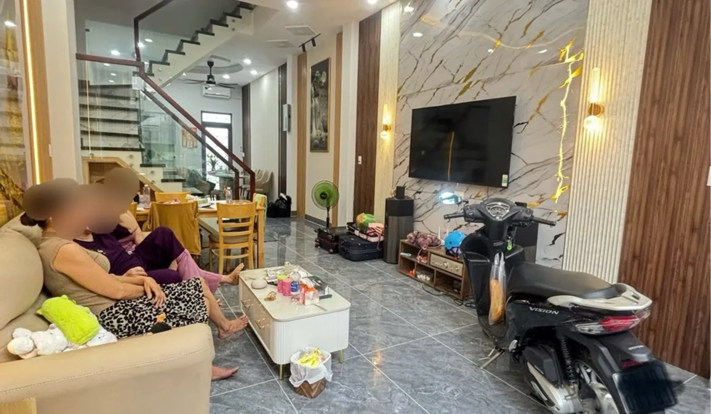 Nhà 4 tầng 5 phòng ngủ, ô tô đậu cửa ở Hương Lộ 2... Bán nhà riêng tại Bình Trị Đông, Hồ Chí Minh 01