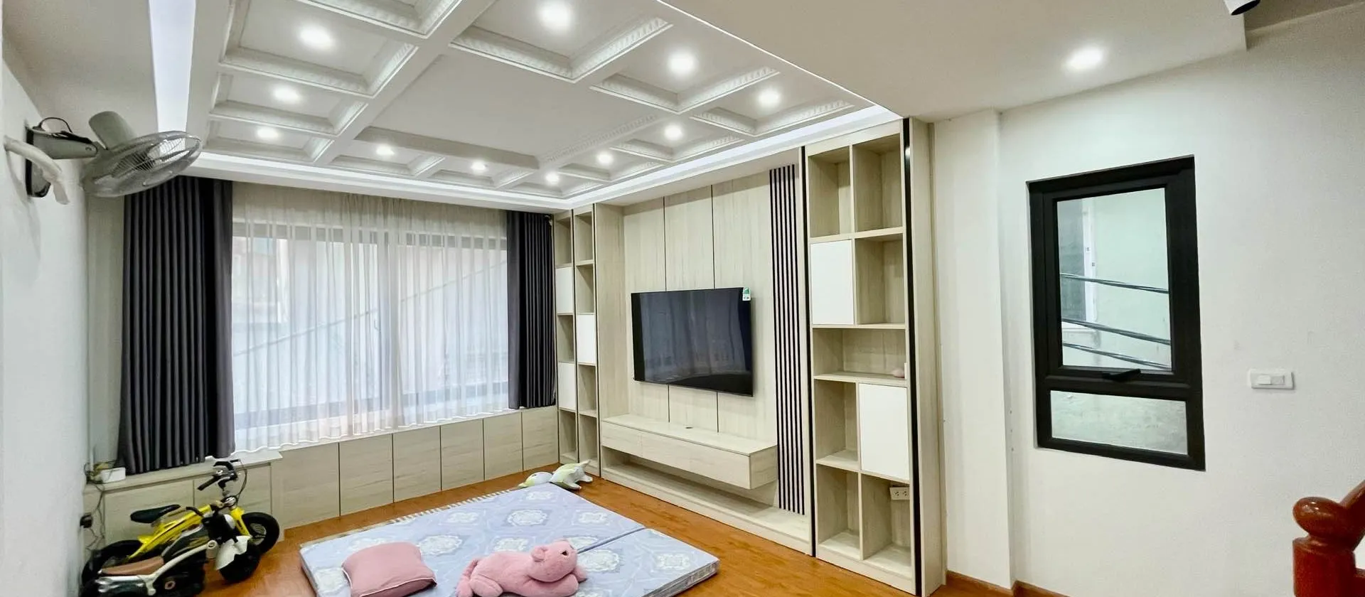 🌹♦️ 6 TẦNG THANG MÁY / 31m2 x 6 tầng - Phố Nguyễn Đức Cảnh

✅ MỚI KOONG, ĐẸP LONG LANH, MẶT TIỀN... Bán nhà riêng tại Hoàng Mai, Hà Nội 01