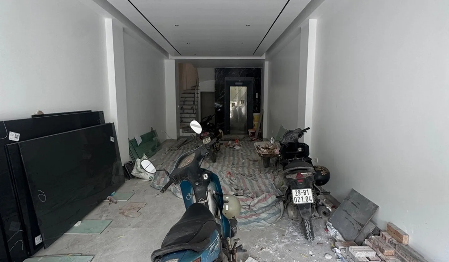 Ngọc Thụy 8 Tầng Thang Máy Gara Ô Tô - Full Nội Thất Đẹp... Bán nhà mặt phố tại Bồ Đề, Hà Nội 01