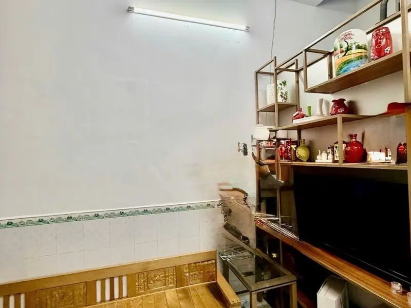 Bán nhà 2PN 2WC 2 tầng diện tích 16.5m2 tại Thống Nhất giảm giá... Bán nhà riêng tại An Hội Đông, Hồ Chí Minh 01