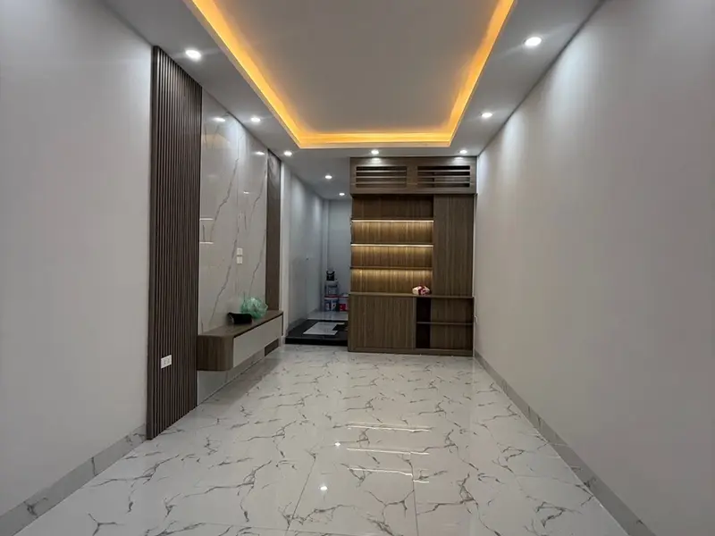 Nhà Riêng Sang Trọng Với Thang Máy Tại Khu Vực Gần Trung Tâm... Bán nhà riêng tại Vĩnh Tuy, Hà Nội 01