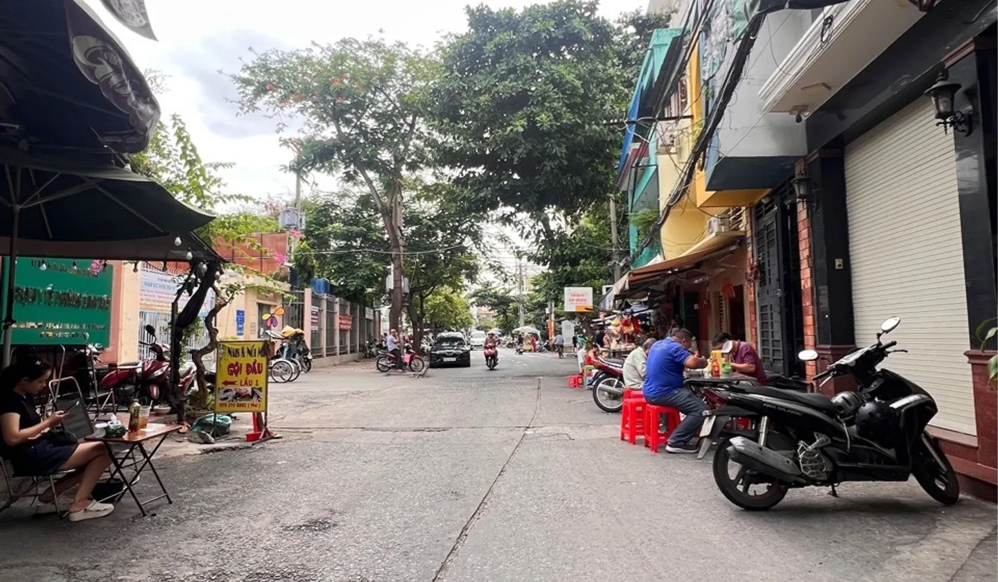 Nhà Mặt Phố Q11 - 5 Tầng, Vừa Ở Vừa Kinh Doanh... Bán nhà mặt phố tại Bình Thới, Hồ Chí Minh 01