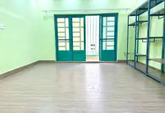 Nhà 2 tầng trung tâm Quận 1, hẻm rộng, giá hấp dẫn... Bán nhà riêng tại Bến Thành, Hồ Chí Minh 04