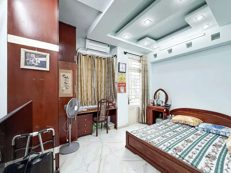 Nhà sang Quận 10, 5 phòng ngủ chỉ 11.6 tỷ, giá sốc cuối tháng!... Bán nhà riêng tại Hòa Hưng, Hồ Chí Minh 01