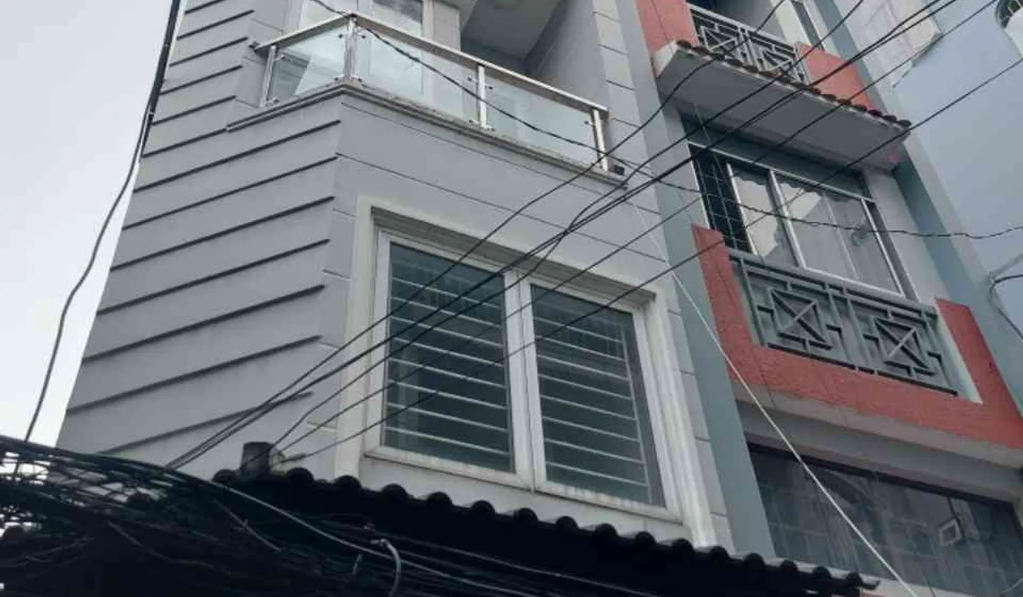 Nhà phố 2 tầng mặt tiền rộng quận 1, giá tốt bất ngờ... Bán nhà riêng tại Cầu Ông Lãnh, Hồ Chí Minh 01