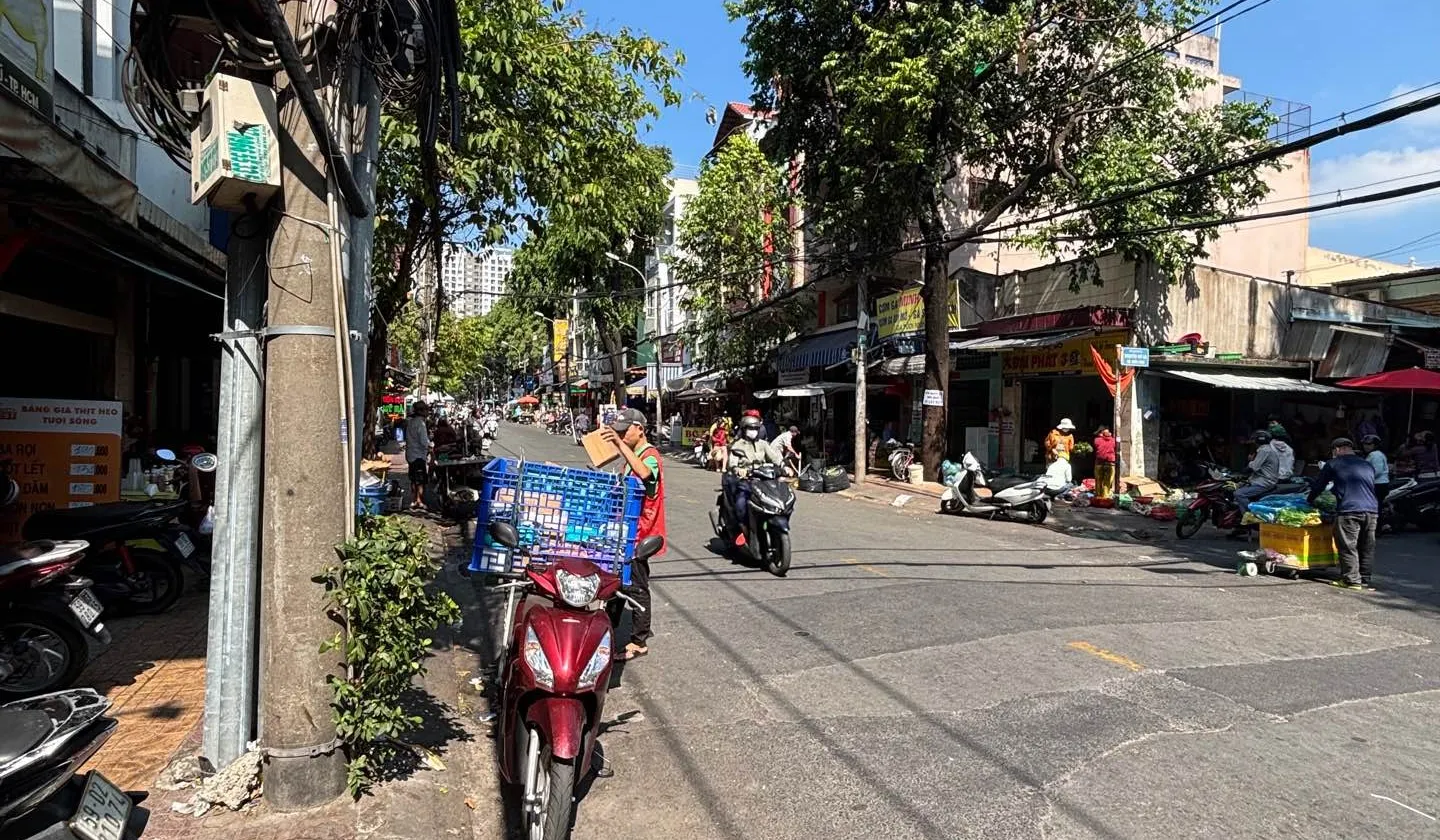 Bán nhà mặt phố 5 tầng, mặt tiền 3.2m tại phường Phú Thạnh, Tân Phú... Bán nhà mặt phố tại Phú Thạnh, Hồ Chí Minh 01