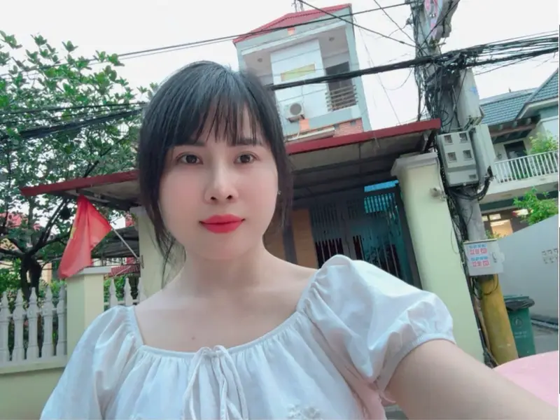 NHÀ 3 TẦNG – MẶT ĐƯỜNG CHÍNH THÔN – Ô TÔ VÀO SÂN – 101,2M² FULL THỔ – GIÁ 12 TỶ 🔥
📍 Vị trí: 101.2... Bán nhà mặt phố tại Thiên Lộc, Hà Nội 01