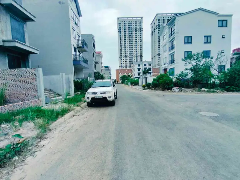 Bán đất PHÂN LÔ SÁT QL32 TÂN TÂY ĐÔ , OTO TRÁNH VỈA HÈ DT 90.5m2 Mt5m sổ đỏ cc... Bán đất tại Hoài Đức, Hà Nội 01