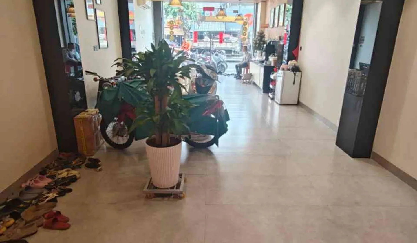 MẶT TIỀN KINH DOANH SẦM UẤT NGÀY ĐÊM NGAY BÀ HÔM QUẬN 6 - NHÀ MỚI 3 TẦNG... Bán nhà mặt phố tại Phú Lâm, Hồ Chí Minh 01