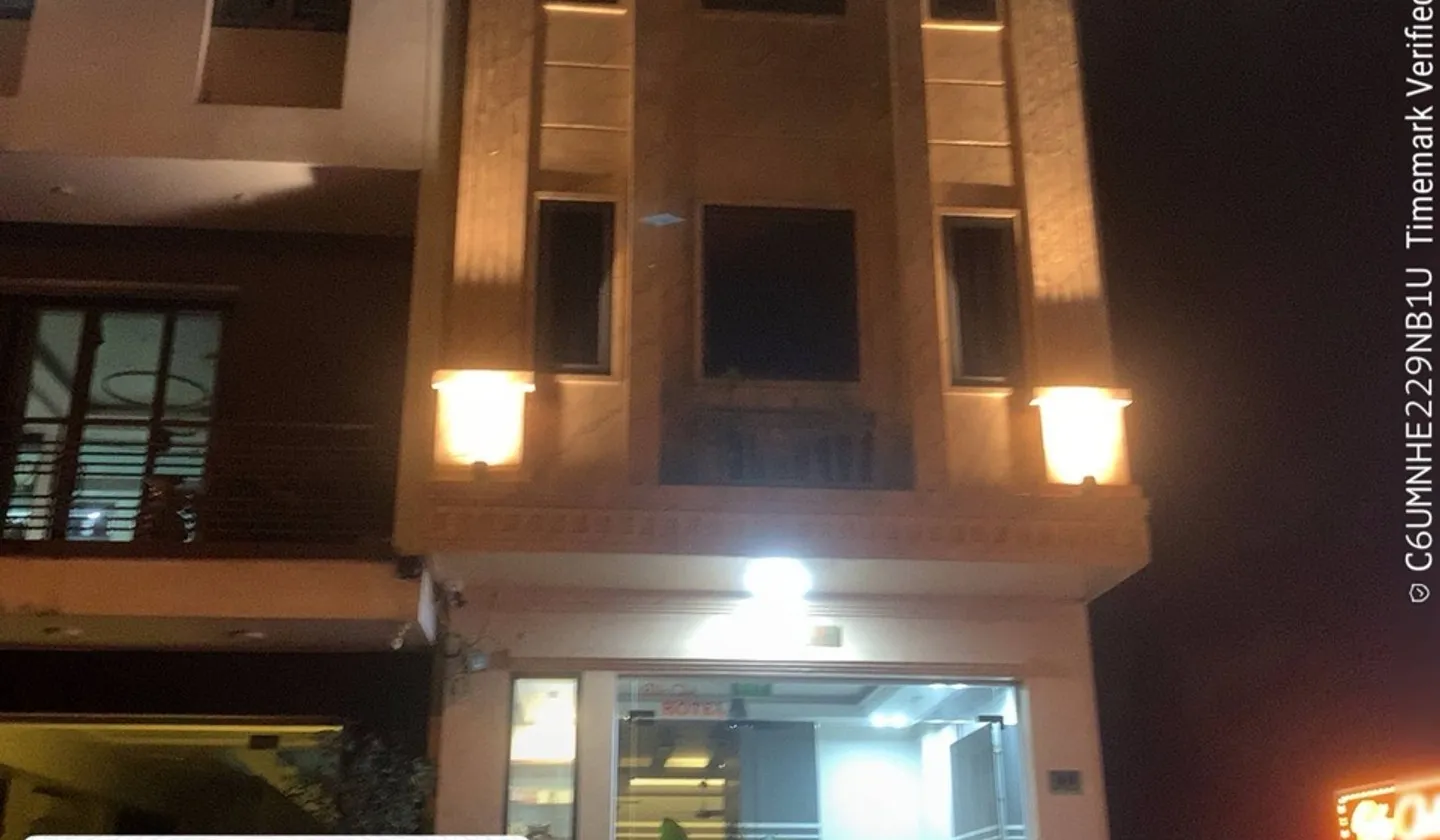 Nhà mặt phố 7 tầng tại Đỗ Chính, Gia Viên, view hồ rộng và tiện nghi đầy đủ... Bán nhà mặt phố tại Gia Viên, Hải Phòng 01