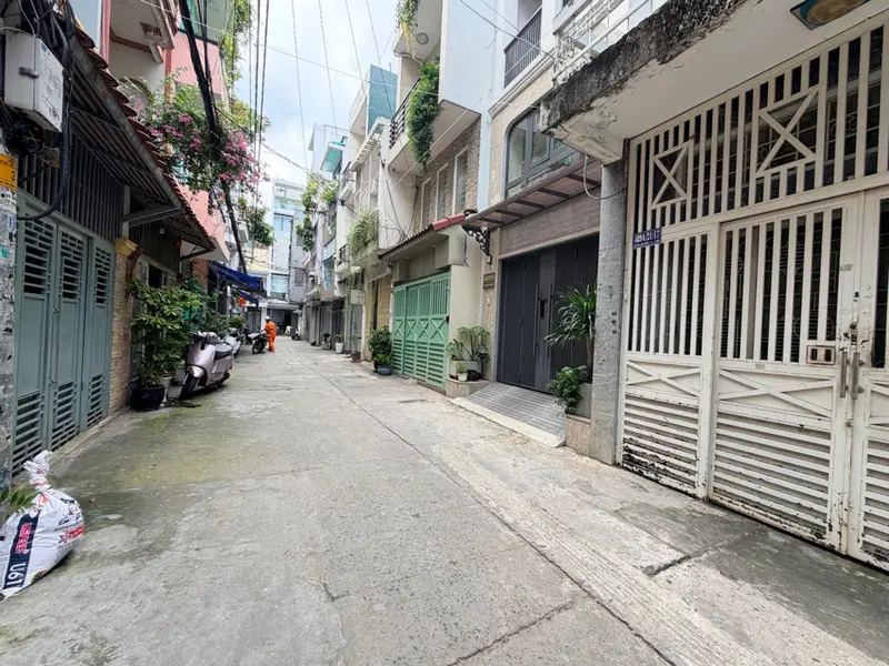 Bán nhà riêng 2 tầng, phường Phú Nhuận, đường 5m, 3 phút Quận 1 và 7 phút sân bay TSN, nhỉnh 5 tỷ... Bán nhà riêng tại Phú Nhuận, Hồ Chí Minh 01