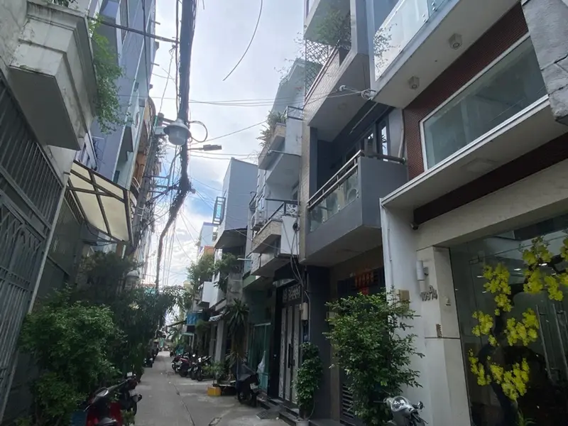 Bán nhà 2 tầng 33.5m2 mặt tiền rộng tại quận 11, giá 6.9 tỷ... Bán nhà riêng tại Bình Thới, Hồ Chí Minh 01