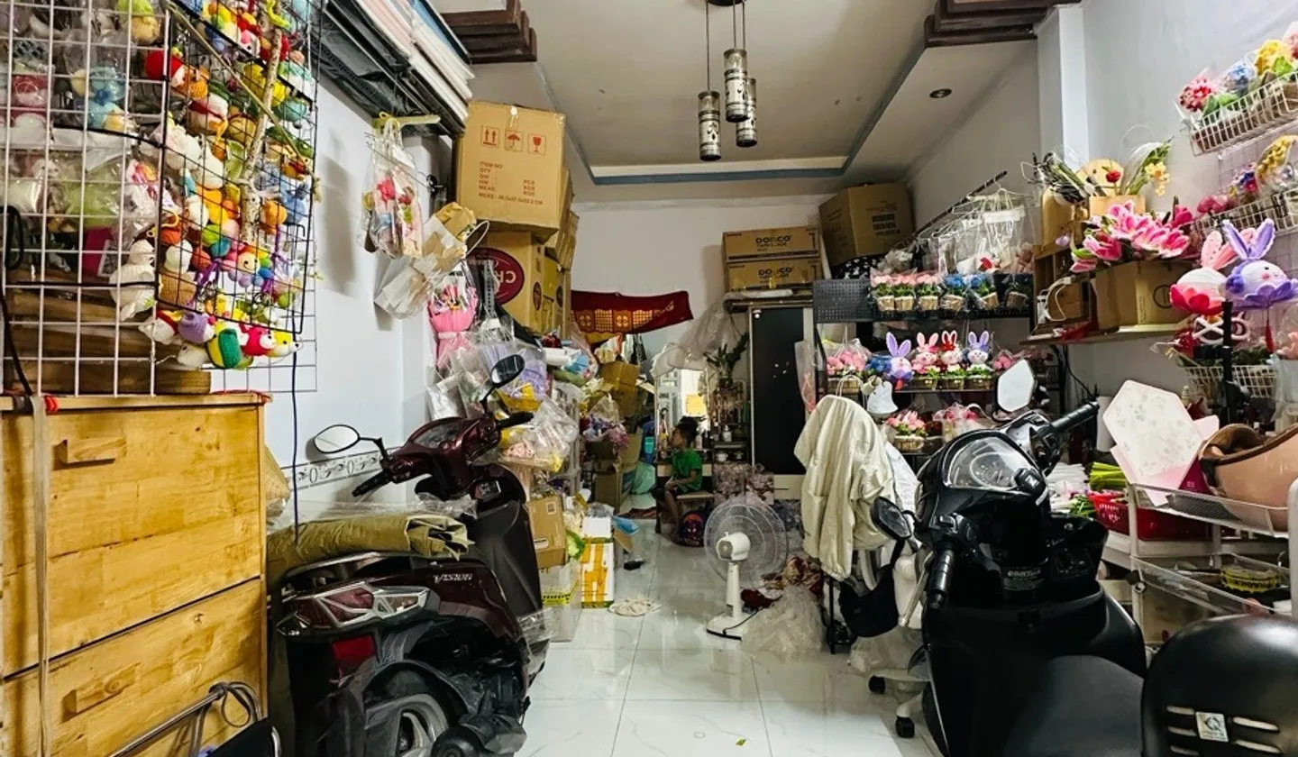 Nhà 2 tầng 2 phòng ngủ, đường rộng 4m tại Bình Hưng Hòa A... Bán nhà riêng tại Bình Hưng Hòa, Hồ Chí Minh 01