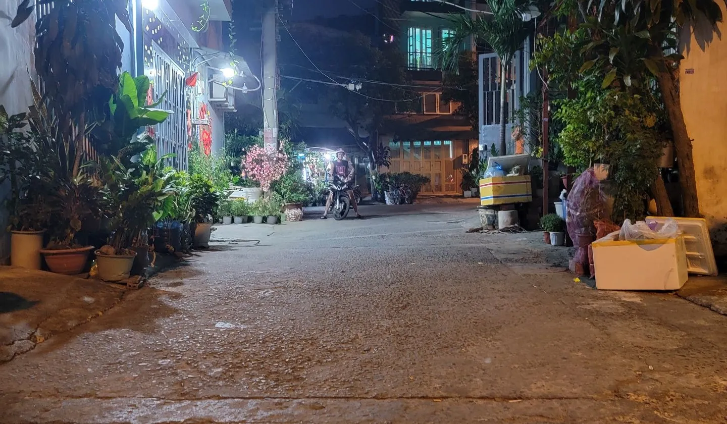 Bán nhà 2 tầng 2PN tại Phạm Phú Thứ giá 5.29 tỷ đồng... Bán nhà riêng tại Bảy Hiền, Hồ Chí Minh 01