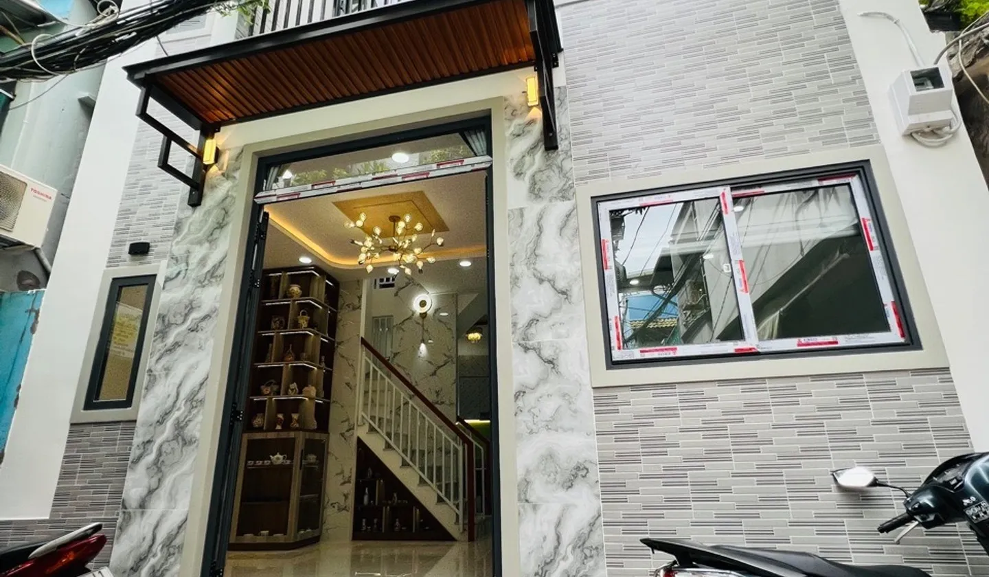 Bán Nhà 2 Tầng Bình Đông 6x6,5m 3PN Ngay Trường Tiểu Học Hồng Đức Quận 8... Bán nhà riêng tại Phú Định, Hồ Chí Minh 01