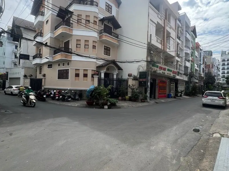 Bán nhà 4 tầng mặt tiền 5m-thiện chánh-Quận 10... Bán nhà riêng tại Hòa Hưng, Hồ Chí Minh 01