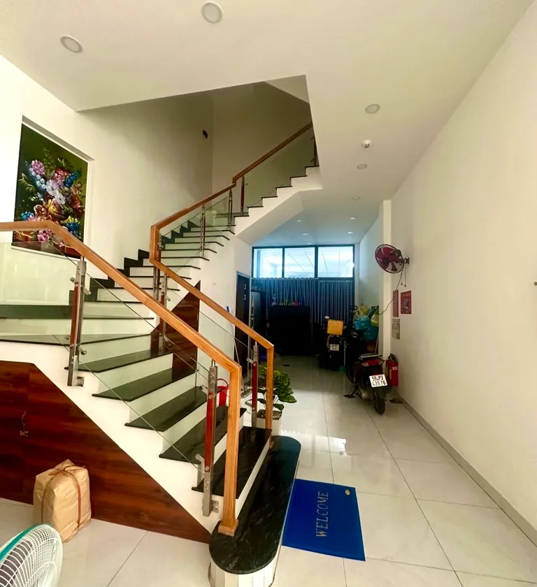Bán nhà mặt phố Tân Bình 6 tầng, diện tích 100.5m², mặt tiền 3.5m... Bán nhà mặt phố tại Tân Sơn Nhất, Hồ Chí Minh 01