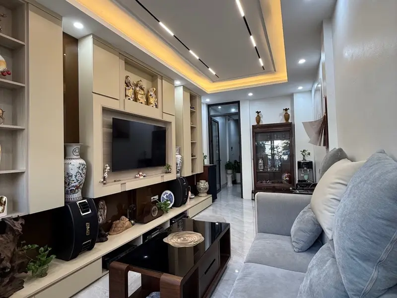 Cơ hội sở hữu nhà 5 tầng thiết kế thông minh tại Long Biên, giá tốt hiếm có... Bán nhà riêng tại Bồ Đề, Hà Nội 01