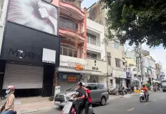 Nhà mặt phố rộng rãi tại quận Phú Nhuận phù hợp kinh doanh đa ngành... Bán nhà mặt phố tại Phú Nhuận, Hồ Chí Minh 02