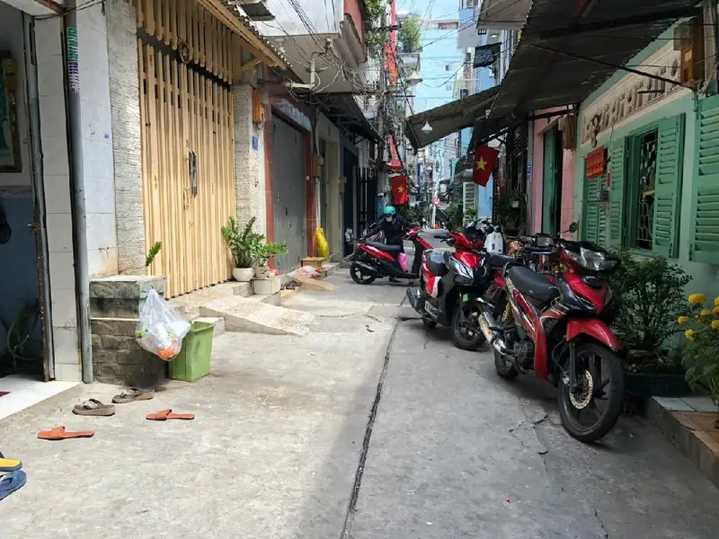 Nhà rộng mặt tiền 7m giữa trung tâm Quận 10, cơ hội hiếm có giá tốt... Bán nhà riêng tại Hòa Hưng, Hồ Chí Minh 01