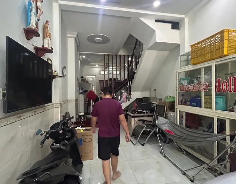 Cơ hội sở hữu nhà mặt phố kinh doanh đắc địa tại Quận 8, giá chỉ 9.2 tỷ... Bán nhà mặt phố tại Phú Định, Hồ Chí Minh 01