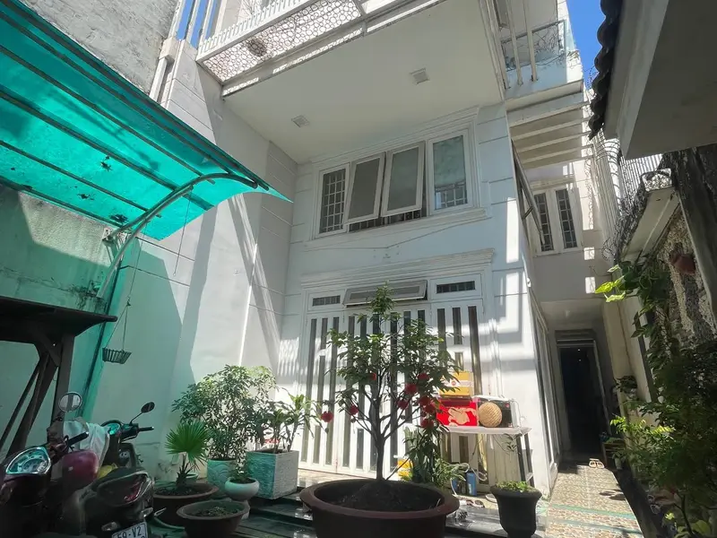 🏡 NHÀ ĐẸP NGAY NGÃ TƯ NGUYỄN OANH – NGUYỄN VĂN LƯỢNG 🌿
🔥 Ngang 6,5m – dài 23m | 5 tầng | 5PN | ~... Bán nhà riêng tại Gò Vấp, Hồ Chí Minh 01