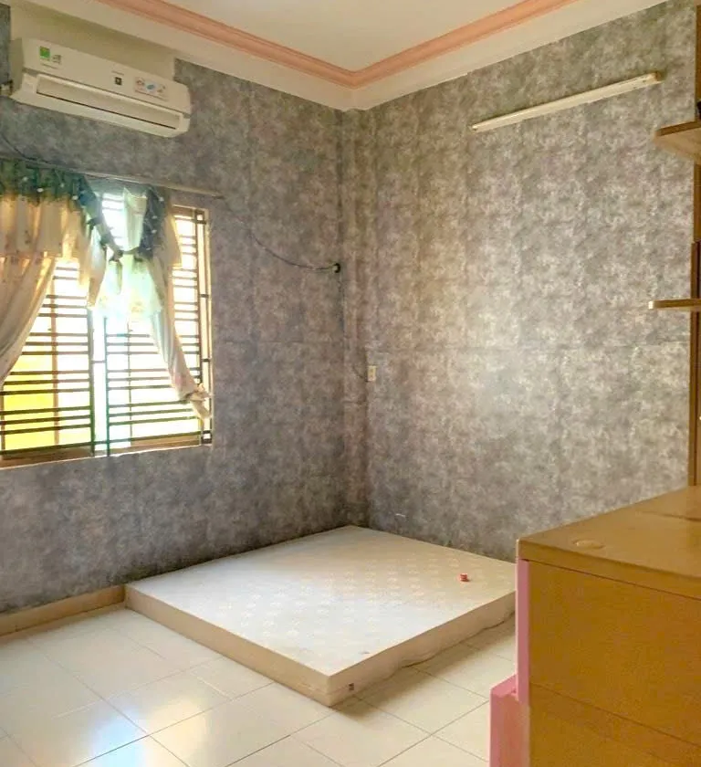 BÁN NHÀ ĐẸP LIỀN HUƠ.G LỘ 2 - NGÃ TƯ 4 XÃ - ĐƯỜNG XE TẢI - ( 4.5X20M )... Bán căn hộ chung cư tại Bình Trị Đông, Hồ Chí Minh 01