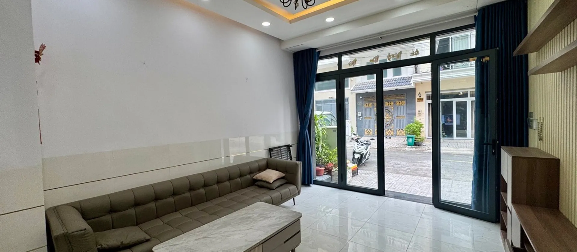 NHỈNH 5 T - NHÀ 3 TẦNG -413M2 -LÊ VĂN KHƯƠNG -ĐƯỜNG 12 M... Bán nhà riêng tại Thới An, Hồ Chí Minh 01