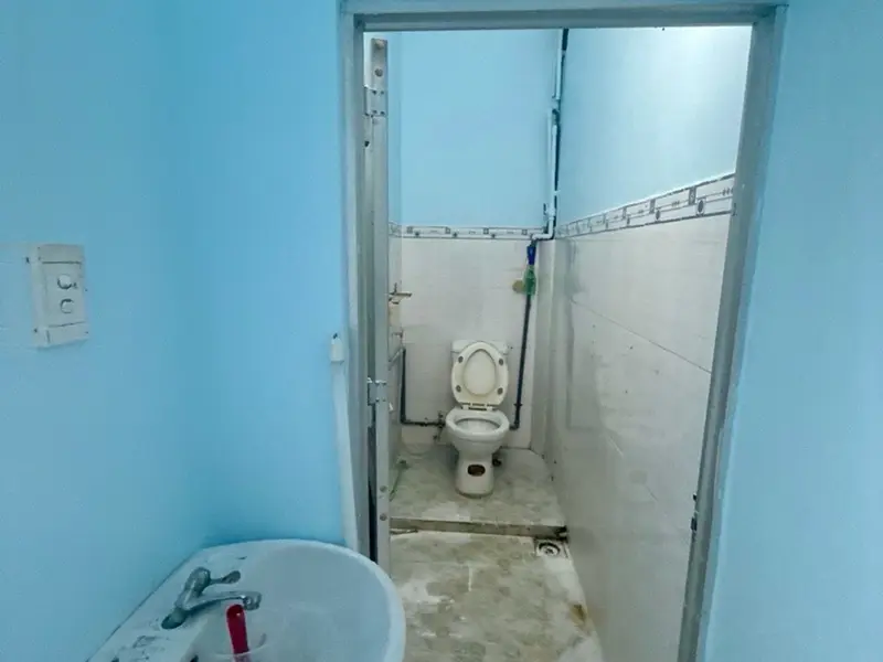 Nhà 5x16,8m 2 tầng, đường nhựa gần chợ XTT, Hóc Môn, 3.c... Bán nhà riêng tại Bà Điểm, Hồ Chí Minh 01