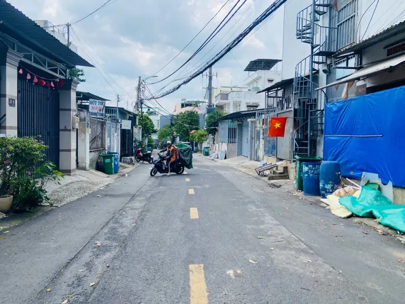 Bán nhà riêng 72m² mặt tiền 4.5m tại Làng Tăng Phú, Quận 9, pháp lý sổ đỏ hoàn chỉnh... Bán nhà riêng tại Tăng Nhơn Phú, Hồ Chí Minh 01