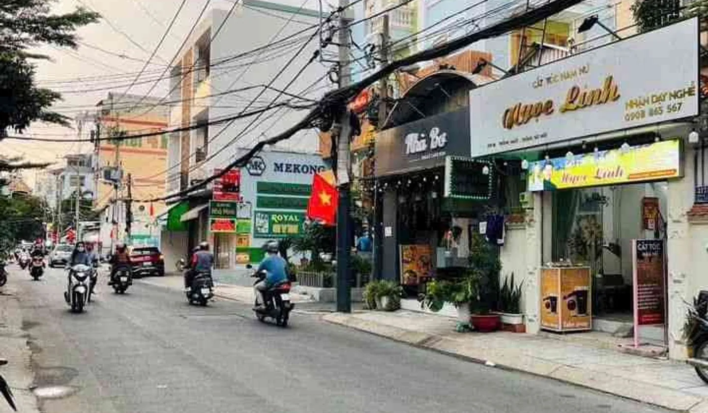🔥 CHDV ĐƯỜNG 12M CÓ VỈA HÈ – DÒNG TIỀN 100TR/THÁNG – THANG MÁY – GÒ VẤP 🔥 đáng tham khảo... Bán nhà mặt phố tại Thông Tây Hội, Hồ Chí Minh 01