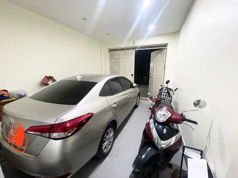 Bán nhà mặt phố 5 tầng tại xã Hoài Đức, Hà Nội, có thang máy và pháp lý rõ ràng... Bán nhà mặt phố tại Hoài Đức, Hà Nội 01