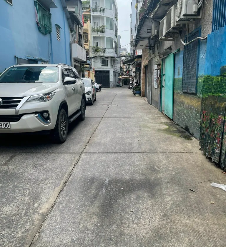 Nhà 2 tầng trung tâm Quận 10, 3 phòng ngủ, giá hấp dẫn... Bán nhà riêng tại Hòa Hưng, Hồ Chí Minh 01